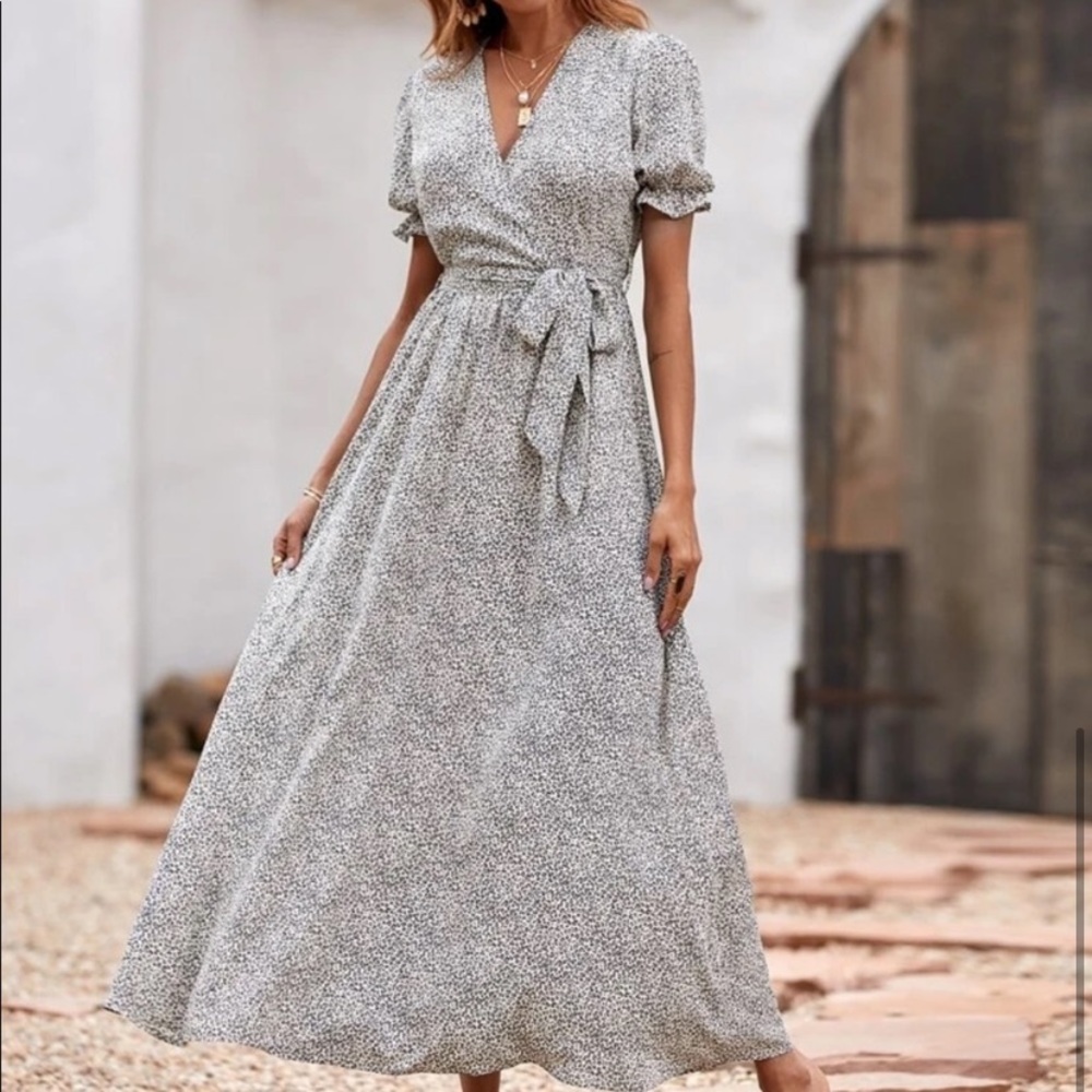 Animal Print Wrap Dress White/Grey/Black Medium